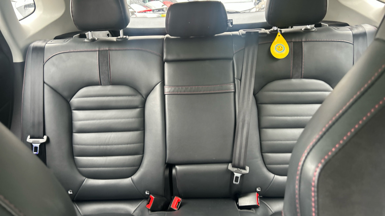 MG Hs 1.5 T-GDI Exclusive 5dr Petrol Hatchback